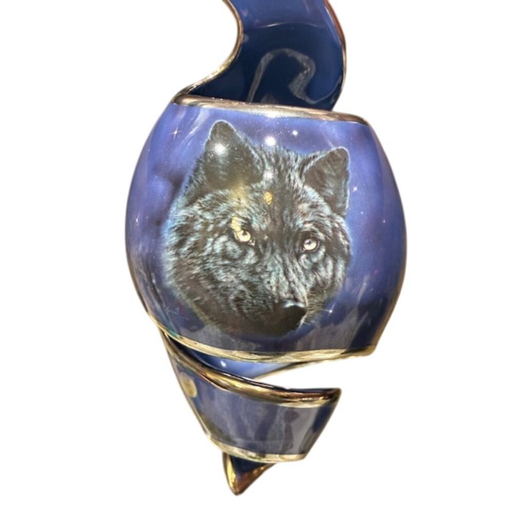 Bradford Editions Vision of the Night Ornament Heirloom Porcelain Wolfs 2003 - Picture 4 of 10